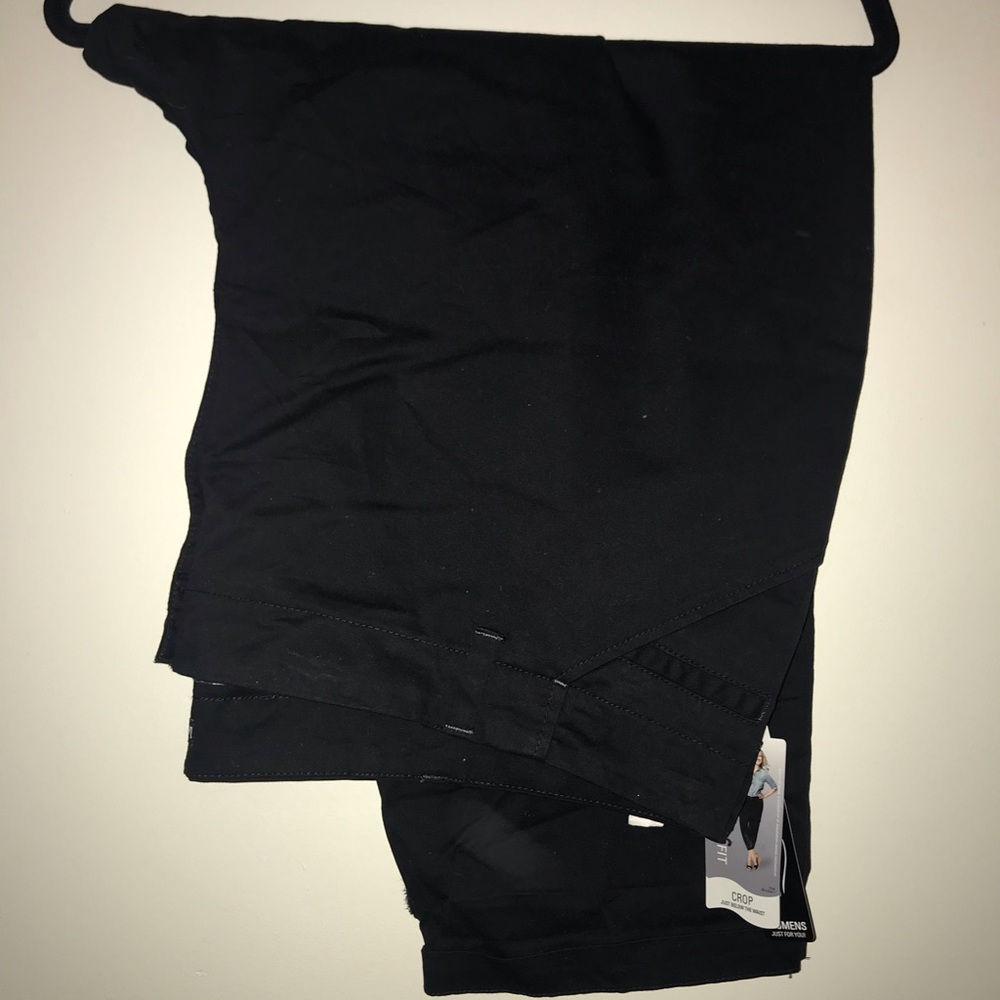 NWT Black Midrise Crop Pants - Picture 3 of 3
